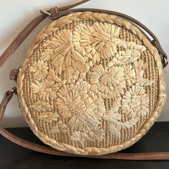 Accessorize London Round Jute Boho Textured Crossbody Bag - Picture 5 of 17